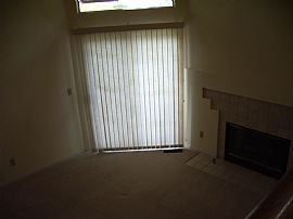 Sparkling, Bright 2 Bedroom Townhouse with Updated Features in Foster City, CA (Photo 4 of 11)