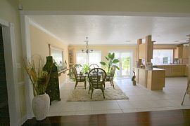 Bright and Airy 4 Bedroom Home - Walk to The Golf Course in Ocean Springs, MS (Photo 10 of 12)