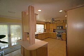 Bright and Airy 4 Bedroom Home - Walk to The Golf Course in Ocean Springs, MS (Photo 8 of 12)