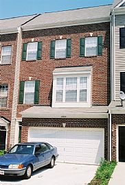 Luxurious 4-Level, 3 BR, 3.5 BA Townhouse with Lots of Light in Upper Marlboro, MD