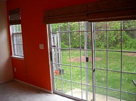 Luxurious 4-Level, 3 BR, 3.5 BA Townhouse with Lots of Light in Upper Marlboro, MD (Photo 10 of 10)