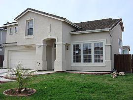 Bright, Spacious 4 Bedroom Home with 2300 Sq. Ft.  in Salinas, CA