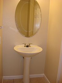 Bright, Spacious 4 Bedroom Home with 2300 Sq. Ft.  in Salinas, CA (Photo 5 of 12)