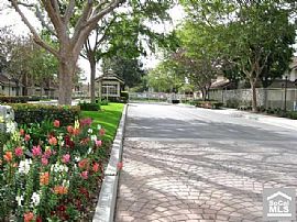 Tasteful 3 Bedroom Gated Townhouse with Vaulted Ceilings $2295 in Cerritos, CA (Photo 4 of 4)