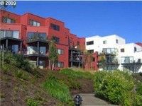 Fully Furnished 1 Bedroom Condo - Many Amenities in Portland, OR (Photo 6 of 8)