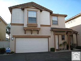 Gorgeous, Immaculate 3 Bedroom Home in Gated Community in Anaheim, CA