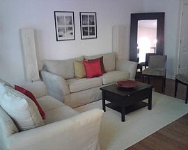 Charming 4 Bedroom Townhouse with Hardwood floors in Lithonia, GA