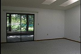 Marvelous 3 Bedroom Home - Move in Ready in Palm Bay, FL (Photo 4 of 10)