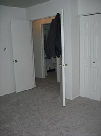 Lovely Updated 2 Bedroom Townhouse with Private Fenced Patio in Matteson, IL