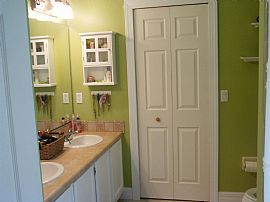 Amazing 3 Bedroom Home with Beautiful Pool and Hot Tub  in Orlando, FL (Photo 6 of 7)