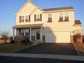 Beautiful 4 Bedroom Home in Cambridge Lakes in Pingree Grove, IL
