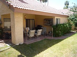 Beautiful 2 Bedroom Home in Lake Subdivision - Perfect Location! in Chandler, AZ (Photo 2 of 4)