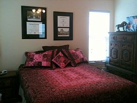 Beautiful 2 Bedroom Townhouse in Excellent Location! in Atlanta, GA (Photo 6 of 6)