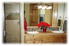 Very Quiet 4 Bedroom Lodge Home - Prime Vacation Rental in South Lake Tahoe, CA (Photo 6 of 12)