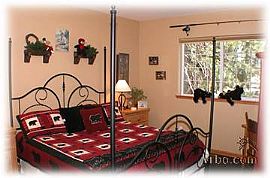 Very Quiet 4 Bedroom Lodge Home - Prime Vacation Rental in South Lake Tahoe, CA (Photo 9 of 12)