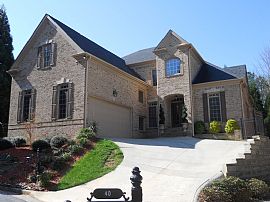 Beautiful 5 Bedroom Luxury Home with Vaulted Ceilings in Atlanta, GA