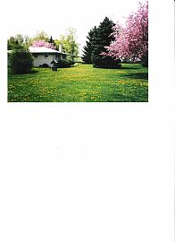 Charming 3 Bedroom Ranch Home on Lovely Lot in Oxford, MI