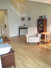 Fabulous 3 Bedroom Home with 2 Car Garage  in Lindenhurst, IL (Photo 9 of 12)