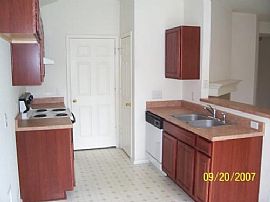 Gorgeous 3/2/2 Georgetown, Tx in Georgetown, TX (Photo 3 of 3)