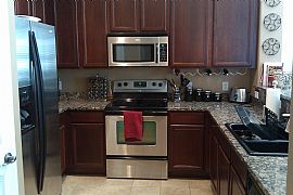 Upscale 3 Bedroom Home in Great Location in Gilbert, AZ (Photo 2 of 4)