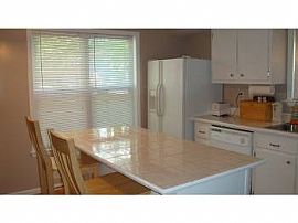 Immaculate 3 Bedroom Townhouse with Great Extras! in Virginia Beach, VA (Photo 3 of 6)