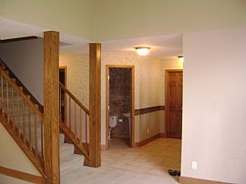 5 Bedroom Executive Home For Rent in Burnsville, MN (Photo 4 of 12)