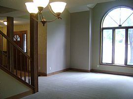 5 Bedroom Executive Home For Rent in Burnsville, MN (Photo 5 of 12)