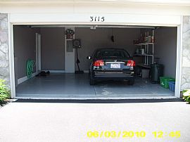 Bright, Beautiful 3 Bedroom Townhouse - Professionally Painted in Aurora, IL (Photo 6 of 6)