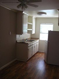 Spacious 1 Bedroom Apartment in Amazing Location!  in Orange, CA (Photo 3 of 7)