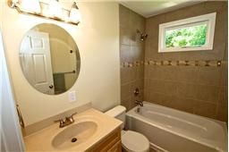 Stylish 2 Bedroom Home - Possible Lease to Purchase in Nashville, TN (Photo 4 of 4)