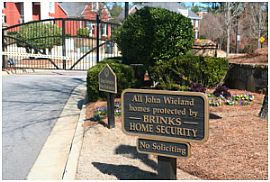 Executive 4 Bedroom Home in Gated Community in Duluth, GA (Photo 2 of 11)