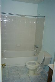 Spacious Single Family Home For Rent in Clinton, MD (Photo 3 of 3)