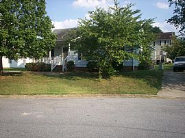 Sublime 3 Bedroom Home in Quiet Neighborhood in Greensboro, NC (Photo 11 of 11)