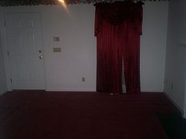 Sublime 3 Bedroom Home in Quiet Neighborhood in Greensboro, NC (Photo 2 of 11)