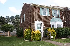 Large 3 Bedroom Townhouse in Cypress Point Golf Community  in Virginia Beach, VA