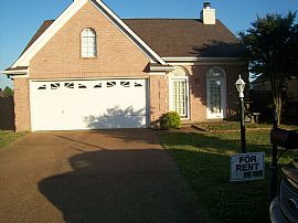 Appealing 3 Bedroom Lake Front Home with All Appliances in Cordova, TN