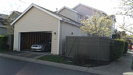 Quiet 2 Bedroom Home in Renton Highlands in Renton, WA (Photo 2 of 5)