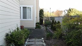 Quiet 2 Bedroom Home in Renton Highlands in Renton, WA (Photo 4 of 5)