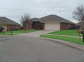 Awesome Upscale 4/2/2 Settlers' Crossing - Deer Creek Schools in Edmond, OK