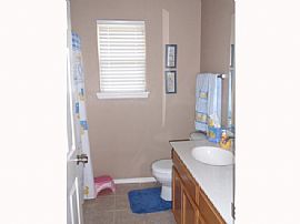 Awesome Upscale 4/2/2 Settlers' Crossing - Deer Creek Schools in Edmond, OK (Photo 11 of 12)