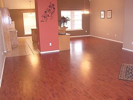 Awesome Upscale 4/2/2 Settlers' Crossing - Deer Creek Schools in Edmond, OK (Photo 6 of 12)