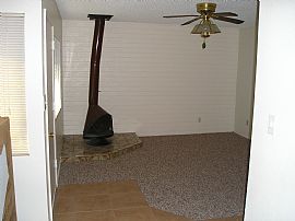 Attractive 2 Bedroom Condo with No Credit Check Needed in Phoenix, AZ