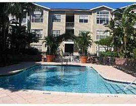 Enticing 2 Bedroom Condo in Hyde Park Village - South Tampa in Tampa, FL (Photo 4 of 4)