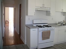 Stunning 3 Bedroom Apartment Laundry Included! in Chicago, IL (Photo 3 of 4)