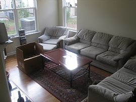 End Unit Townhome Near Crabtree Valley Mall in Raleigh, NC (Photo 8 of 11)