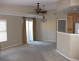 2 Bedroom, W/garage - San Marcos / Uc San Marcos  in San Marcos, CA (Photo 2 of 9)