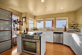 View Condo West Seattle Junction in West Seattle, WA (Photo 5 of 5)