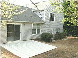 Clean, Spotless 4 Bedroom Home with Eat-In Kitchen in Acworth, GA (Photo 5 of 5)