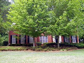 Beautiful Home in Park Like Setting in Jonesboro, GA (Photo 1 of 8)