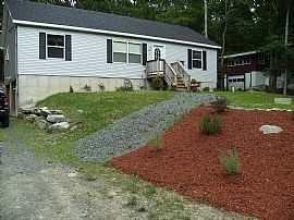 Appealing 3 Bedroom Home in Gold Key in Milford, PA